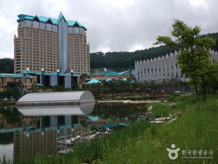 Kangwon Land Hotel (강원랜드호텔)